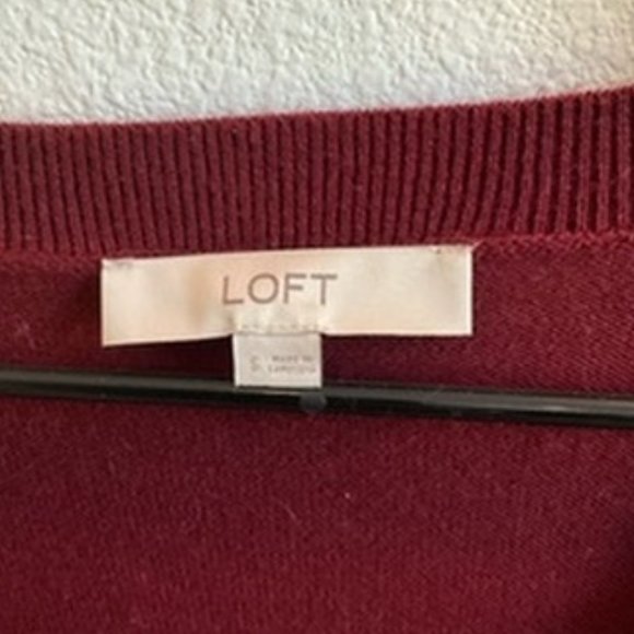 LOFT V-Neck Tunic Sweater - Picture 3 of 4